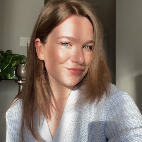 Meet your Posher, Rafaelle - Picture 3 of 5